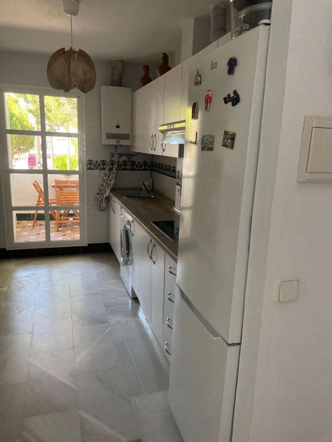 Ferienwohnung Pueblo Marinero Novo Sancti Petri Exterior foto