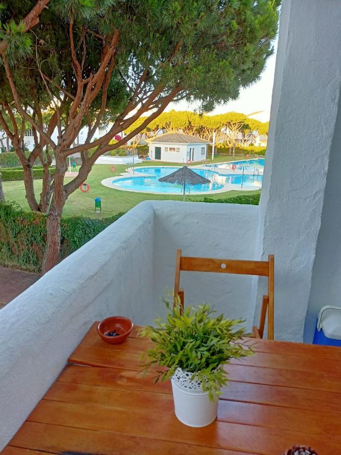 Ferienwohnung Pueblo Marinero Novo Sancti Petri Exterior foto